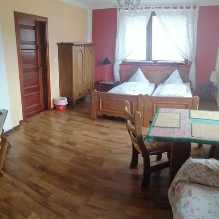 Villa Meisterburg Sciegny Quarto foto
