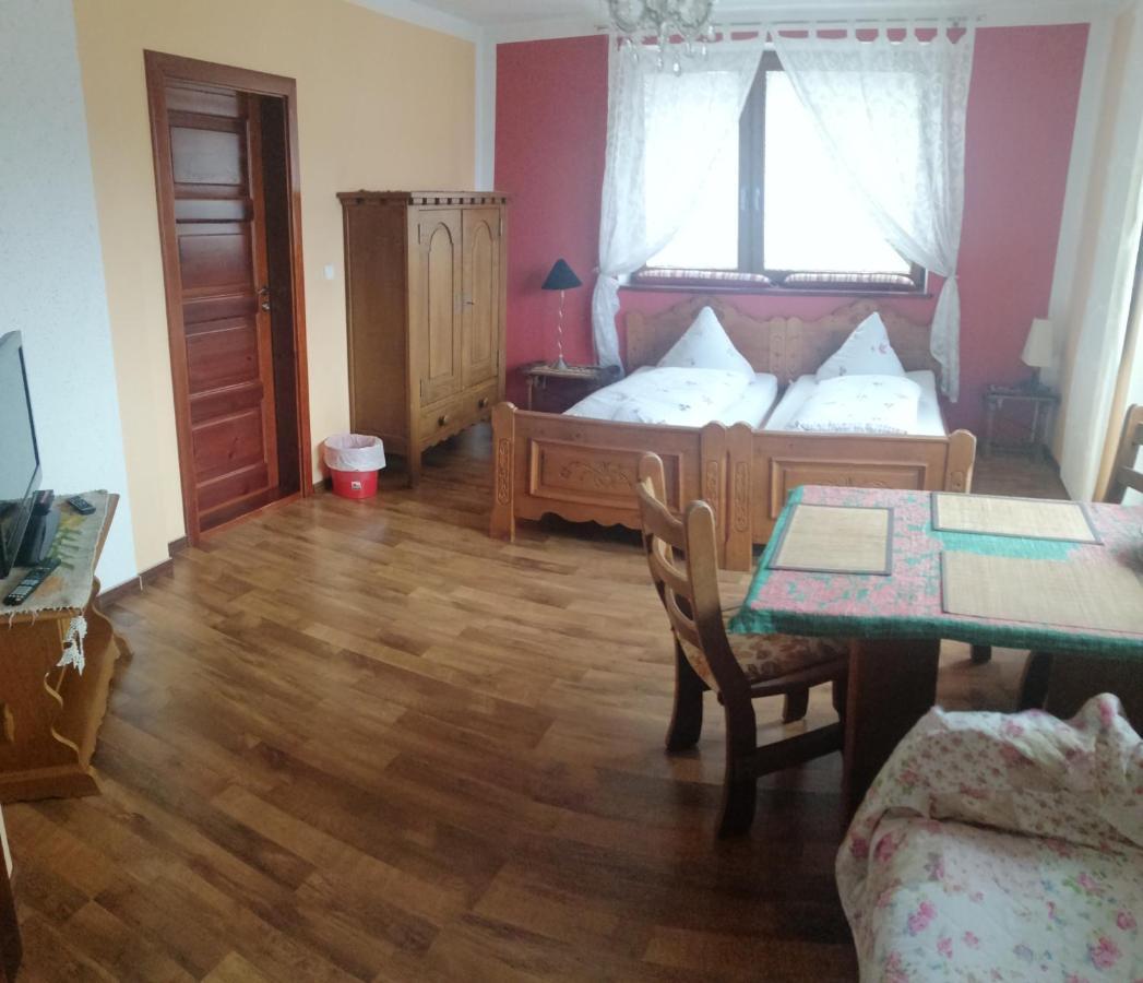 Villa Meisterburg Sciegny Quarto foto